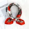 Lenço Quadrado Estampado em Corrente de Cetim 50 Cores Moda de Alto Padrão Versátil Profissional Comissária de Bordo Atendimento ao Cliente Lenço Decorativo Lenço de Seda