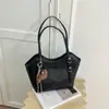 Bolso de mano vintage de alta gama transfronterizo, nueva colección otoño 2026, bolso de hombro moderno y versátil, bolsa de mano de gran capacidad