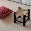 Cadeira Pequena de Madeira Maciça, Banco para Trocar Sapatos em Casa, Banqueta Pequena Estilo Antigo, Banqueta Baixa de Luxo para Sala de Estar, Banqueta de Rattan Retrô Personalização