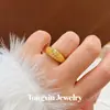 Anillo de lujo ligero chapado en oro vietnamita de nuevo estilo chino con diamantes estrellados lujosos, versátil y elegante, un regalo perfecto para una novia