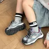 Zapatillas Deportivas Infantiles 2026 Otoño/Invierno Nuevo Estilo Zapatillas de Entrenamiento Alemanas para Niños Zapatos Casuales de Moda para Niñas Zapatillas de Correr Antideslizantes Modernas