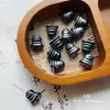 Serie Negra Retro Pájaro de Cerámica Glaseada Checo Doméstico Hojas Hechas a Mano Calco Oro Pulsera DIY Material Accesorios