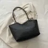 Bolsa Transfronteriza de Gran Capacidad para Mujer Otoño 2026 Nuevo Versátil Moda Hombro Único Tendencia Viaje de Negocios Retro Casual Bolsa de Mano