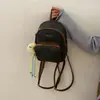 Mochila feminina nova, estilosa e versátil, com design casual, adequada para o trajeto para o trabalho, passeios e estudantes