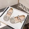 Zapatos de Princesa de Cristal para Niñas, Zapatos Nuevos de Cuero para Niños, Zapatos Brillantes de Moda de Verano 2026, Zapatos Planos de Rendimiento