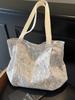 Bolsa Tote Nueva de Primavera y Verano 2025 Nicho Floral Artístico Dulce Gran Capacidad Ligera Estilo para Ir al Trabajo Bolso de Hombro para Mujer
