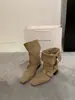 Botas curtas femininas estilo retrô francês com bico quadrado, uso em duas direções, novas botas western de salto grosso para o outono de 2026, botas finas de cano médio