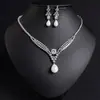 Set de Collar y Pendientes de Zirconia de Lujo Vintage Francés para Mujer ins Alas de Ángel Perla Artificial Bestseller Transfronterizo Joyería
