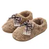 Pantuflas de Algodón con Lazo para Mujer 2026 Nuevo Estilo para Damas de Interior Suela Gruesa Antideslizante Felpa Cálida Zapatos de Algodón para Uso en Exteriores