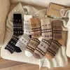 Nuevos Calcetines Gruesos y Cálidos Estilo Otoño/Invierno para Hombres y Mujeres, de Media Pantorrilla, Más Gruesos, Bucle de Felpa, Estilo Bosque Retro, Estudiante, Estilo Pareja, Calcetines Gruesos