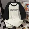 Camiseta de Manga Corta con Costuras de Color Contrastante en el Hombro Derecho para Mujer Verano 2025 Cuello Redondo Casual Holgada Estilo Fresco Top Único