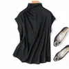 Harmonia de força e suavidade! Elegância Extraordinária! Camiseta intelectual de georgette duplo stretch de seda luxuosa, gola alta, ombros largos, com zíper, nova