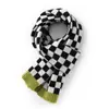 Bufanda de Lana Tejida a Cuadros Escoceses de Nicho para Mujer en Otoño e Invierno Cuadros Blanco y Negro Estilo Coreano Versátil Estudiante Bufanda de Primavera y Otoño