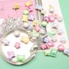 Pulsera de cuentas de mariposa de dos colores con dibujos animados, bañada en acrílico UV, con diseño directo de fábrica, ideal para hacer tú mismo, con dulces y accesorios de amor.