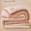 Colcha de veludo de leite de inverno, espessa para aquecimento, adequada para dormitórios estudantis, enchimento de colcha tamanho solteiro, atacado para presentes