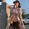 Camiseta corta de manga corta asimétrica estilo coreano, hombros descubiertos, entallada a la cintura para mujer, nuevo diseño de verano 2026, top de nicho ajustado
