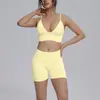 Top esportivo com costas cruzadas e sem bojo, conjunto de roupas de yoga sem costura, conjunto de shorts de secagem rápida e justo para levantar o bumbum, roupas de corrida e fitness de secagem rápida