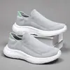 Calcetines para Enamorados Zapatos Verano Zapatos Casuales Simples Zapatos Perezosos Slip-on Malla Ligera Talla Grande Zapatos Deportivos para Hombre