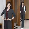 Conjunto de Moda Feminino 2024 Outono Novo Estilo Ocidental Slim Fit Emagrecedor Manga Longa Cardigã Alça Calça Wide Leg Conjunto de Três Peças Moderno