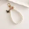 Criativo Elegante Novo DIY Pingente Borboleta de Pérola Artificial Pingente Chaveiro de Mala Câmera CCD Cordão para Celular Orelha
