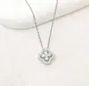 Collar para Mujer, Chapado en Cobre con Colgante de Oro Real, Cadena para Clavícula, Moda de Lujo Versátil Nicho Nueva Colección de Accesorios