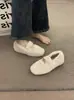 Zapatos peludos para mujer con adornos de letras metálicas, nueva colección otoño/invierno 2026, punta cuadrada, que aumentan la altura, suela suave, cálidos y adecuados para usar en exteriores