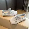 Zapatos casuales de cuero suave tela satinada deportiva verano delgado suela blanda feos lindos cabeza grande senderismo ligero zapatos Forrest Gump zapatos de entrenamiento alemanes mujer