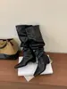 Outono/Inverno 2026 Novo Estilo Europeu Botas de Cano Alto Franzidas Empilhadas Elegantes Versáteis Salto Plataforma Bico Quadrado Elásticas Botas Emagrecedoras