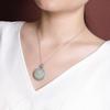 Colgante redondo de Buda Maitreya de la Paz y la Alegría con jade Hetian vintage envejecido de plata esterlina S925 de Yilu, colgante de Buda de plata