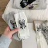 Nuevos Calcetines de Algodón Estilo Coreano Primavera y Verano Estilo Ab Bordado con Letra Lazo Calcetines de Media Pantorrilla para Mujer Calcetines de Mujer Ins