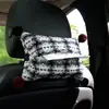 Caja de pañuelos para coche, portapañuelos para parasol de coche, estilo creativo blanco y negro, bolsa colgante para coche con pompón, bolsa de pañuelos de alta estética