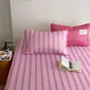¡Rayas Perezosas! Juego de Tres Piezas de Esterilla de Seda de Hielo Fresca con Rayas Mixtas Estilo Ins para Verano 1.5m/1.8m Esterilla Suave con Aire Acondicionado