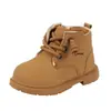 Zapatos para niños, botines estilo Martin para niños, nuevos modelos de otoño e invierno, botines para niñas, botines cortos para bebés niños, estilo británico, cálidos y con forro de felpa, botines amarillos pequeños