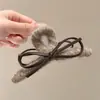 Atmósfera de Otoño e Invierno Pinza para el Cabello de Tamaño Mediano Elegante Versátil para la Parte Posterior de la Cabeza Recogido Pinza de Tiburón Alta Apariencia Pinza de Garra de Felpa Accesorios para el Cabello