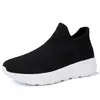 Sapatos Masculinos Primavera e Verão Flying Weaving Casual Sneakers Sapatos Masculinos Velhos Sapatos de Pano de Pequim Sapatos Masculinos Slip-on Sapatos Preguiçosos