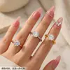 Anillo de Acero de Titanio con Zirconia, Diseño de Seis Garras, Ocho Corazones y Ocho Flechas para Mujer, Anillo de Compromiso y Boda Sencillo y Elegante, Diseño de Nicho