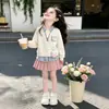 Conjunto Otoñal de Dos Piezas para Niña: Conjunto de Sudadera Informal de Moda con Retazos y Falda Plisada para Estudiantes de Secundaria