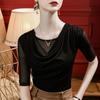 Blusa de malha falsa duas peças feminina manga curta slim fit modeladora Outono 2023 Nova blusa de manga curta com base plissada