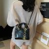 Bolso Cuadrado Pequeño Estilo Coreano 2025 Primavera y Verano Nuevo Bolso de Hombro de Moda de Alta Gama Bolso Bandolera Simple