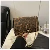 Bolsas para Mulheres Novo Estilo 2025 Mini Bolsa Estampada de Leopardo Bolsa de Corrente Retrô Bolsa de Ombro Transversal Pequena Bolsa de Celular Feminina Estilo Fragrância