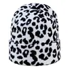 Outono e inverno Novo chapéu de tricô AliExpress transfronteiriço jacquard de leopardo chapéu de lã masculino e feminino ins casual padrão de leite chapéu para o frio