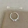 Anillo de Plata con Flor de Perla de Lujo Ligero Estilo Francés para Mujer, Gama Alta, Único, Moderno, a la Moda, Versátil