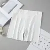 Pantalones cortos de seguridad sin costuras de seda helada de cintura alta para el vientre venta al por mayor de fábrica para mujer boxers anti-luz entrepierna de algodón bragas para mujer