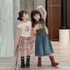 Jeans para Niñas 2025 Verano Nuevo Estilo Moda Coreana Infantil Pantalones Cortos de Mezclilla para Niños Mayores Pantalones Cortos Rectos Finos