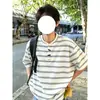 Camiseta de Manga Corta Rayada para Hombre con Botones de Cuerno Nuevo de Verano Marca de Moda Cuello Henley Holgado Camiseta Holgada Casual Top para Hombre