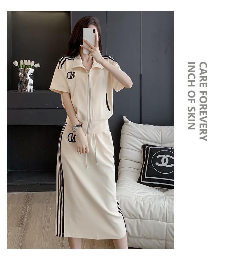 跨境淘货源分销2023秋季裙子新款街头潮流减龄小个子爆款欧货网红款运动套装休闲运动气质休闲时尚流行新款秋装秋装女装时尚套装套装女装秋季套装女套装女女士运动服女装两件套套装卫衣套装休闲套装秋季套装女装时尚套装盐系休闲套装女装2023百搭设计感小众洋气欧货阿里国际站跨境采购Cross-border, online source, distribution, 2023 autumn skirt, new style, street, trend, age reduction, small, explosive, European goods, network red, sportswear, leisure sports, temperament leisure, fashion popular, new autumn wear, autumn women's wear, fashion suit, women's suit, women's suit, women's sportswear, women's two-piece, hoodie suit, leisure suit, Autumn suit, women's fashion suit, salt department, women's 2023, everything, design sense, niche, foreign style, Ali International Station, cross-border procurement