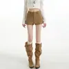 Foto Real de Shorts de Veludo Cotelê Estilo Retrô Americano Outono 2025 Cintura Alta Slim Fit Shorts Quentes Que Marcam o Quadril Hot Pants Shorts de Boot