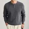 Suéter de punto de manga larga con cuello en V tipo Henry para hombre, estilo old money, de negocios, color liso, capa base, primavera y otoño, venta al por mayor de fábrica transfronteriza