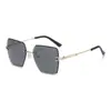 Jamie 890 Gafas de Sol Metálicas de Nueva Moda Gafas de Sol sin Marco Trendy Europeas y Americanas para Viajes y Fotografía Callejera Gafas de Sol Versátiles