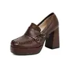 Zapatos de plataforma de tacón grueso con punta cuadrada de estilo británico para mujer de talla grande para primavera y otoño. Suministro de comercio exterior transfronterizo